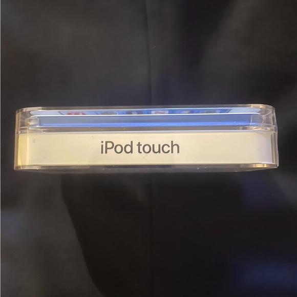 Apple - iPod touch® 128GB MP3 Player (7th Generation - Latest Model) -
B… - Picture 6 of 6